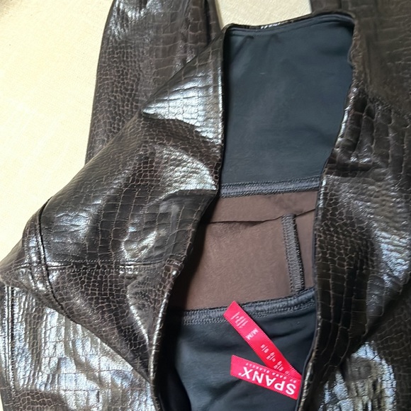 Snake print spanx in chocolate brown - Picture 4 of 5